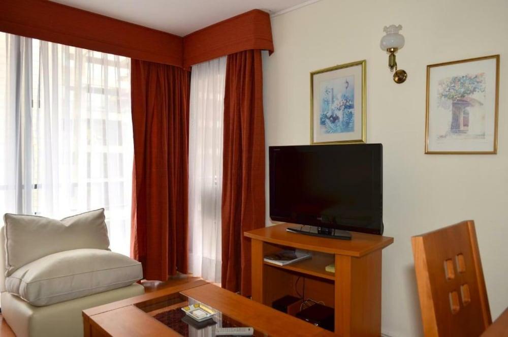 Rent A Home Bosque Norte Сантьяго Екстер'єр фото