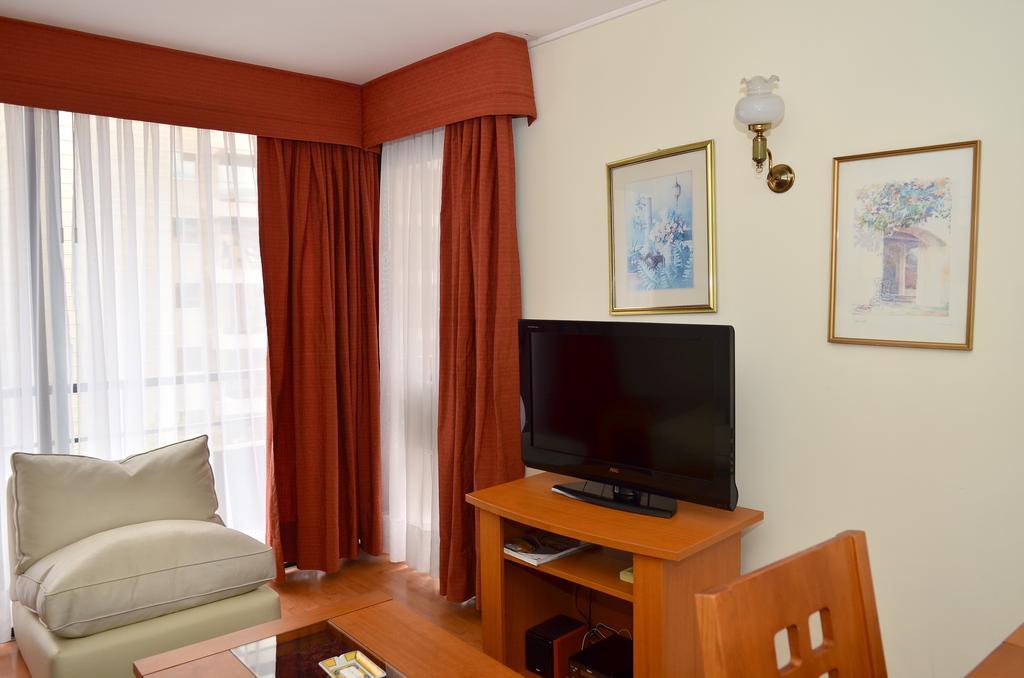 Rent A Home Bosque Norte Сантьяго Екстер'єр фото