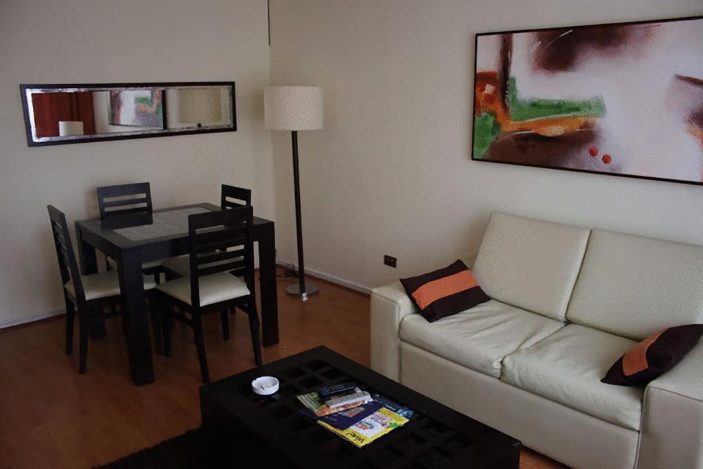 Rent A Home Bosque Norte Сантьяго Екстер'єр фото